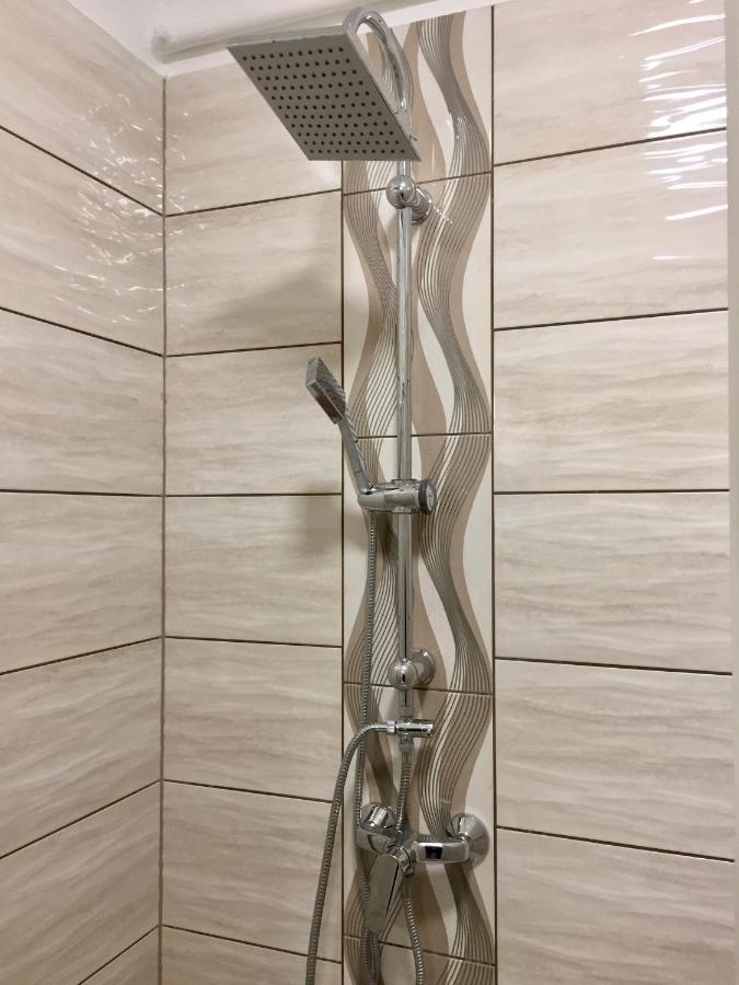 Krisztina Apartman 81 Hajdúszoboszló Exteriör bild