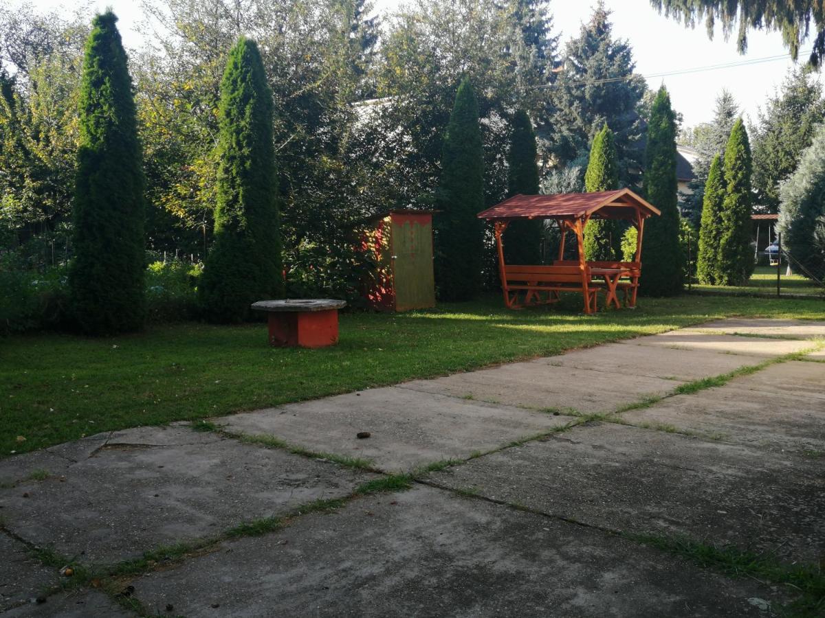 Krisztina Apartman 81 Hajdúszoboszló Exteriör bild