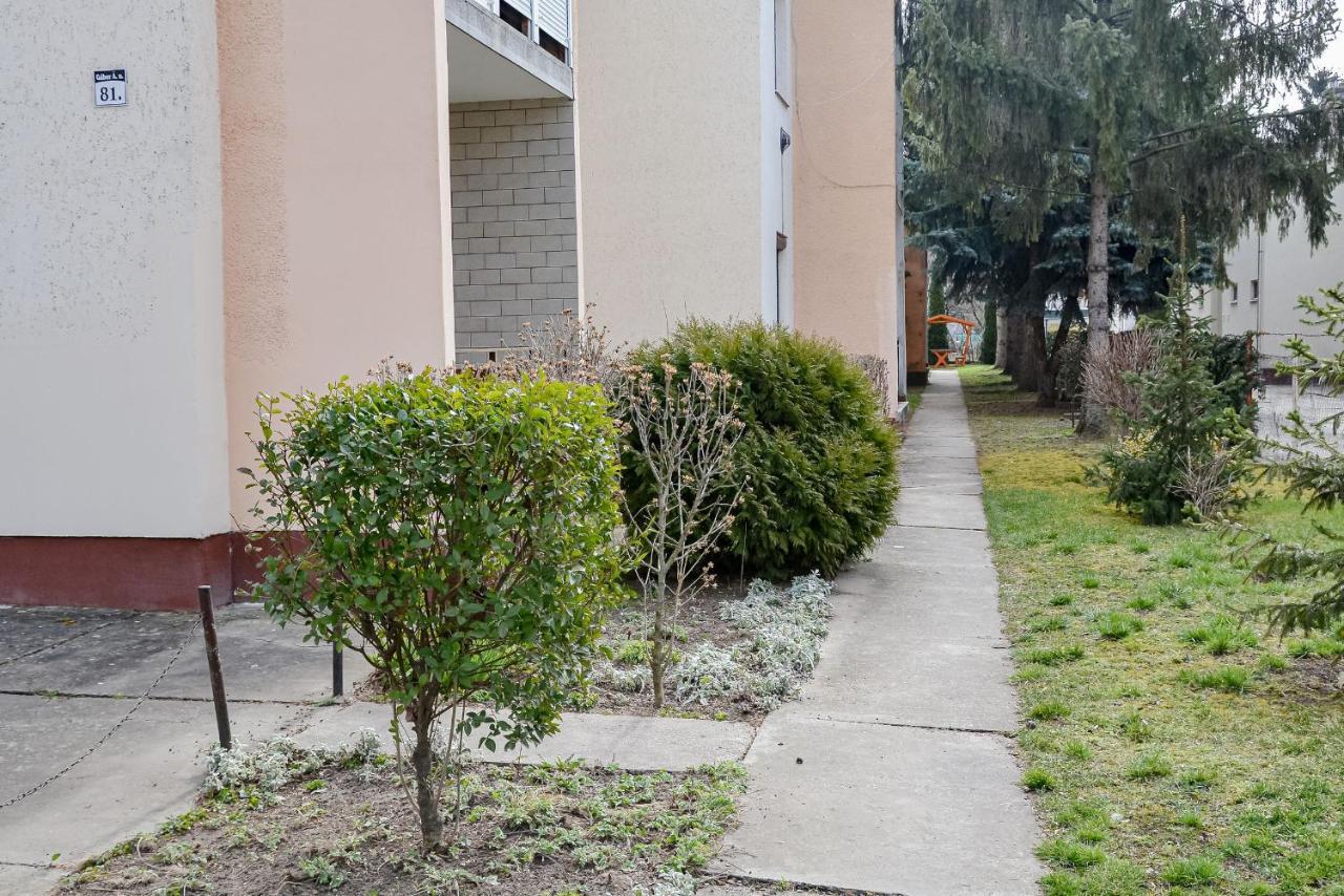 Krisztina Apartman 81 Hajdúszoboszló Exteriör bild